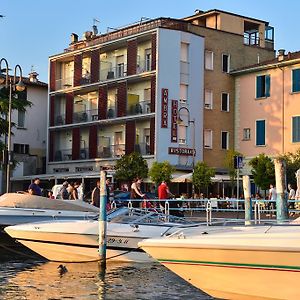 Ambra Hotel - The Only Central Lakeside Hotel In Iseo